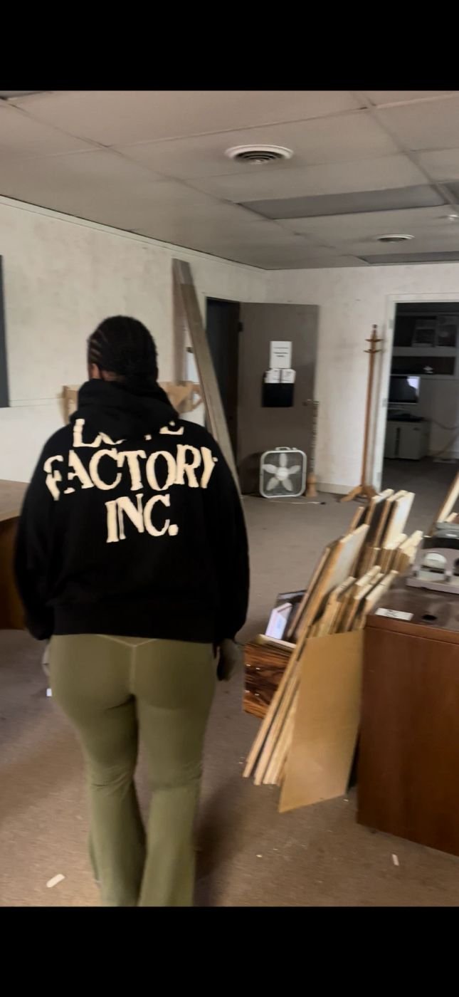 Crew clearing an office space during a commercial pickup
